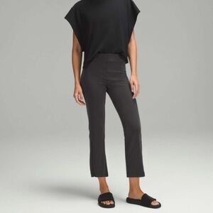 Lululemon Ribbed Softstreme Zip-Leg High-Rise Cropped Pants Size 6